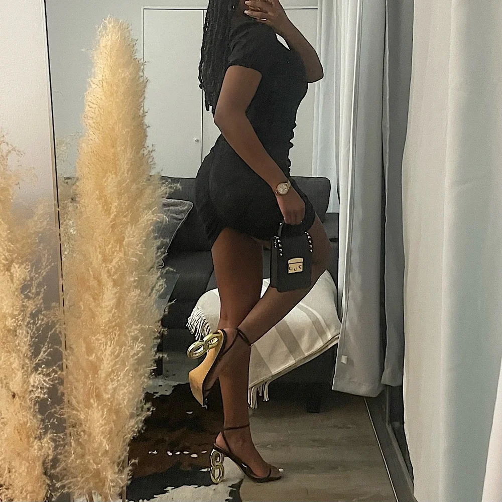 Pretty Little Thing Mini Dress - Picture 2 of 4
